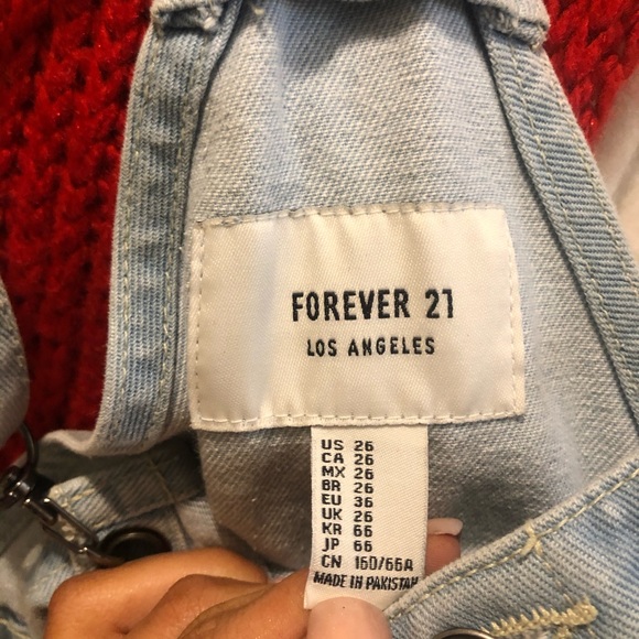 Forever 21 short overalls - Picture 2 of 2